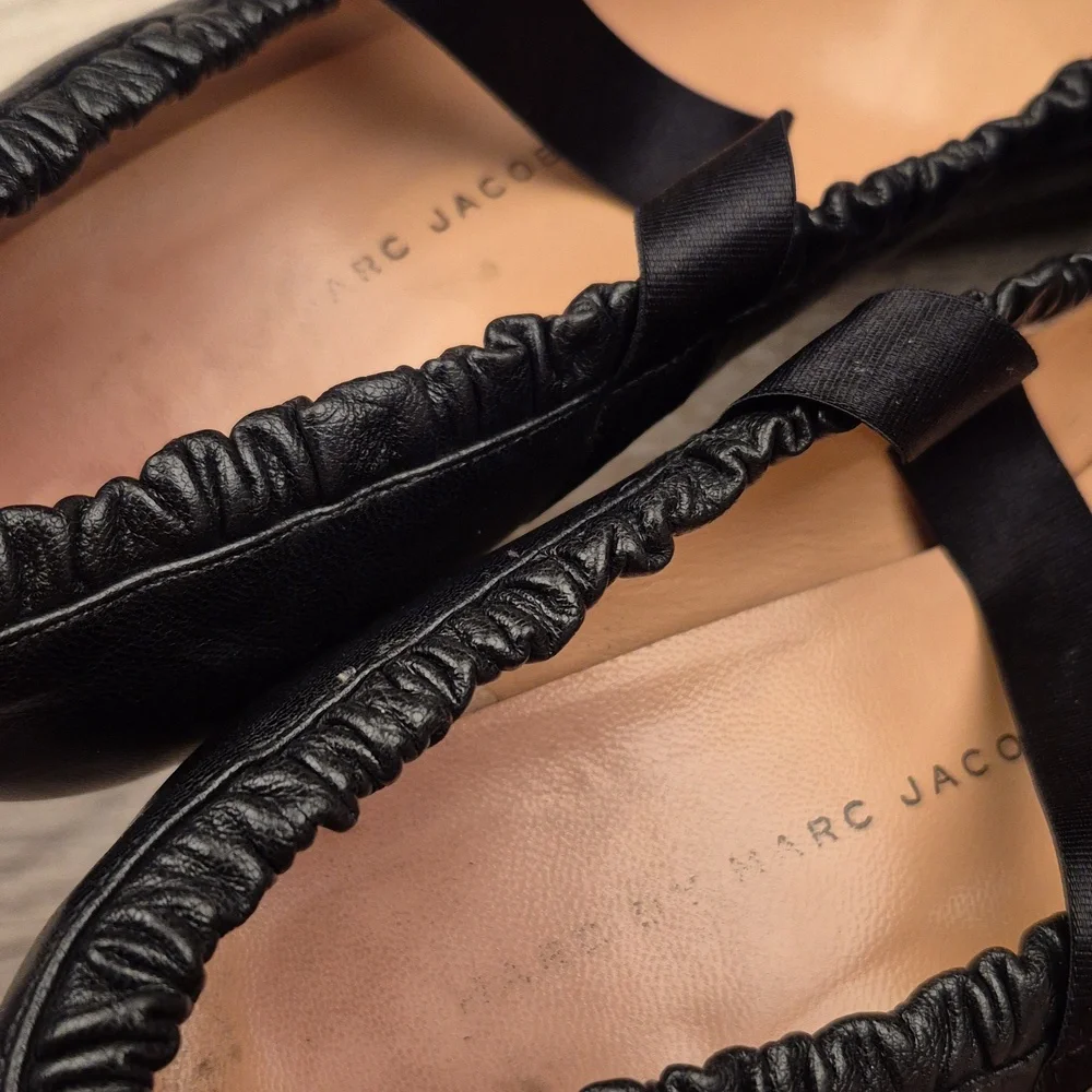 MARC JACOBS Italy Proposal Black Leather‎ Bow Sz 8.5 B Womens Pumps Heels RARE